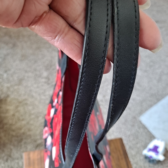 Large Floral Red and Pink With Black Background Victoria's Secret Tote - Picture 8 of 10